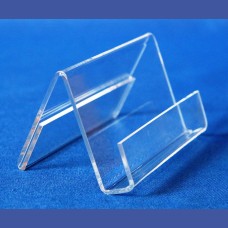 TARJETERO en   "V" invertida, para tarjetas de 100 mm de ancho<br>Medidas: 100 x 15 x 65 mm<br>